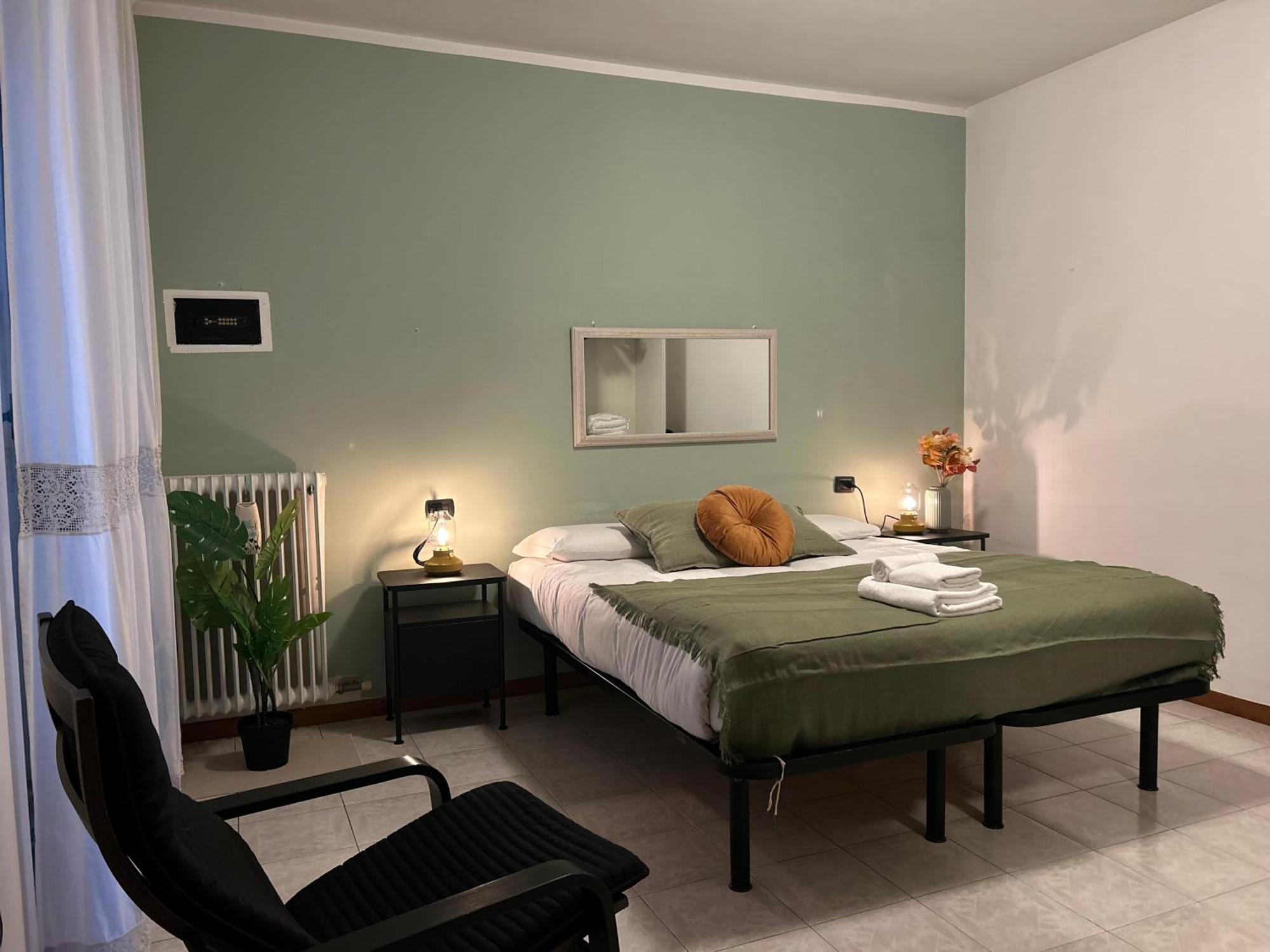 Accogliente Stanza Privata Con Bagno Privato - Daniele'S House Apartment San Donato Milanese Exterior foto