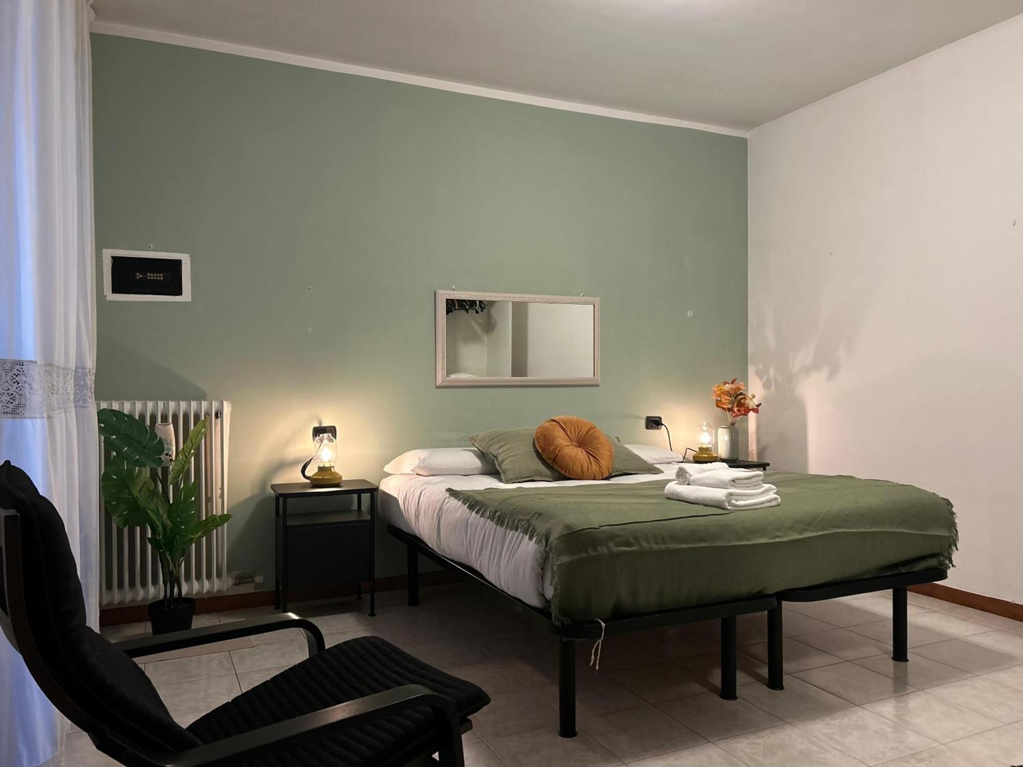 Accogliente Stanza Privata Con Bagno Privato - Daniele'S House Apartment San Donato Milanese Exterior foto